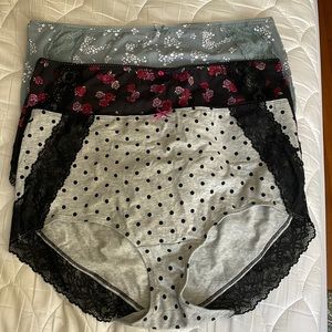 Cacique NWOT set of three cotton full briefs